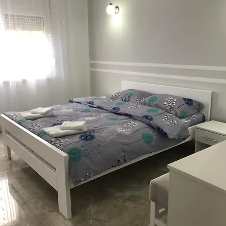 Lägenhet Lux Nina Vrdnik