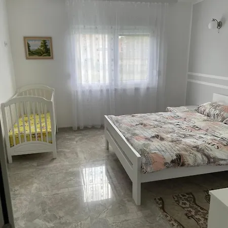 Lux Nina Apartman Vrdnik