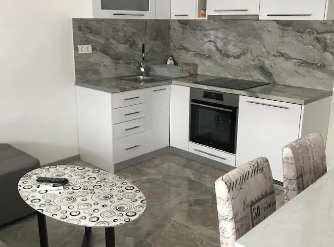 Lux Nina 아파트 *