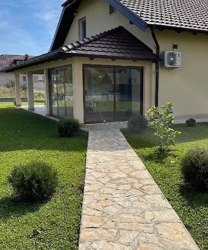 Lux Nina 브르드니크